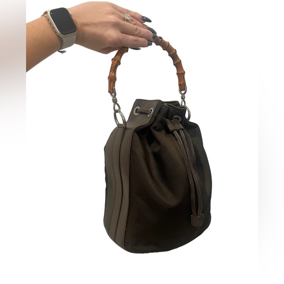 Gucci Authentic Vintage Bamboo Handle Bucket Bag - Picture 11 of 16